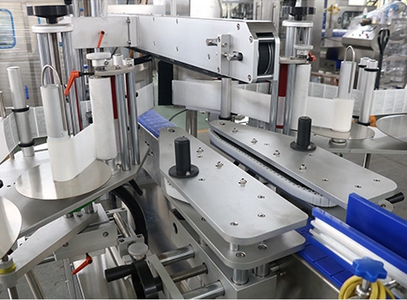 Non-Dry-Adhesive-Labeling-Machine